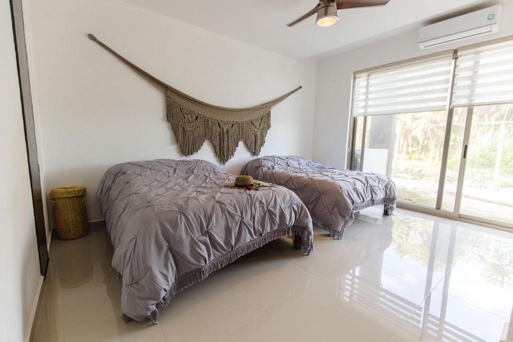 Angelina 28 Beachfront And Family Apartments - Modern And Relaxing Long Stays - 20 Min From Cancun Airport Puerto Morelos Exterior photo